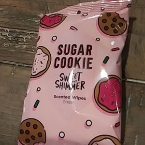 2pk Sugar cookie sweet and shimmer scented wipes